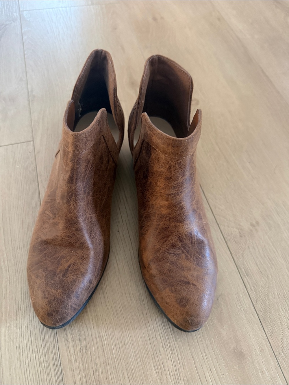 Madden Girl Cognac Brown Pointed Toe Ankle Booties